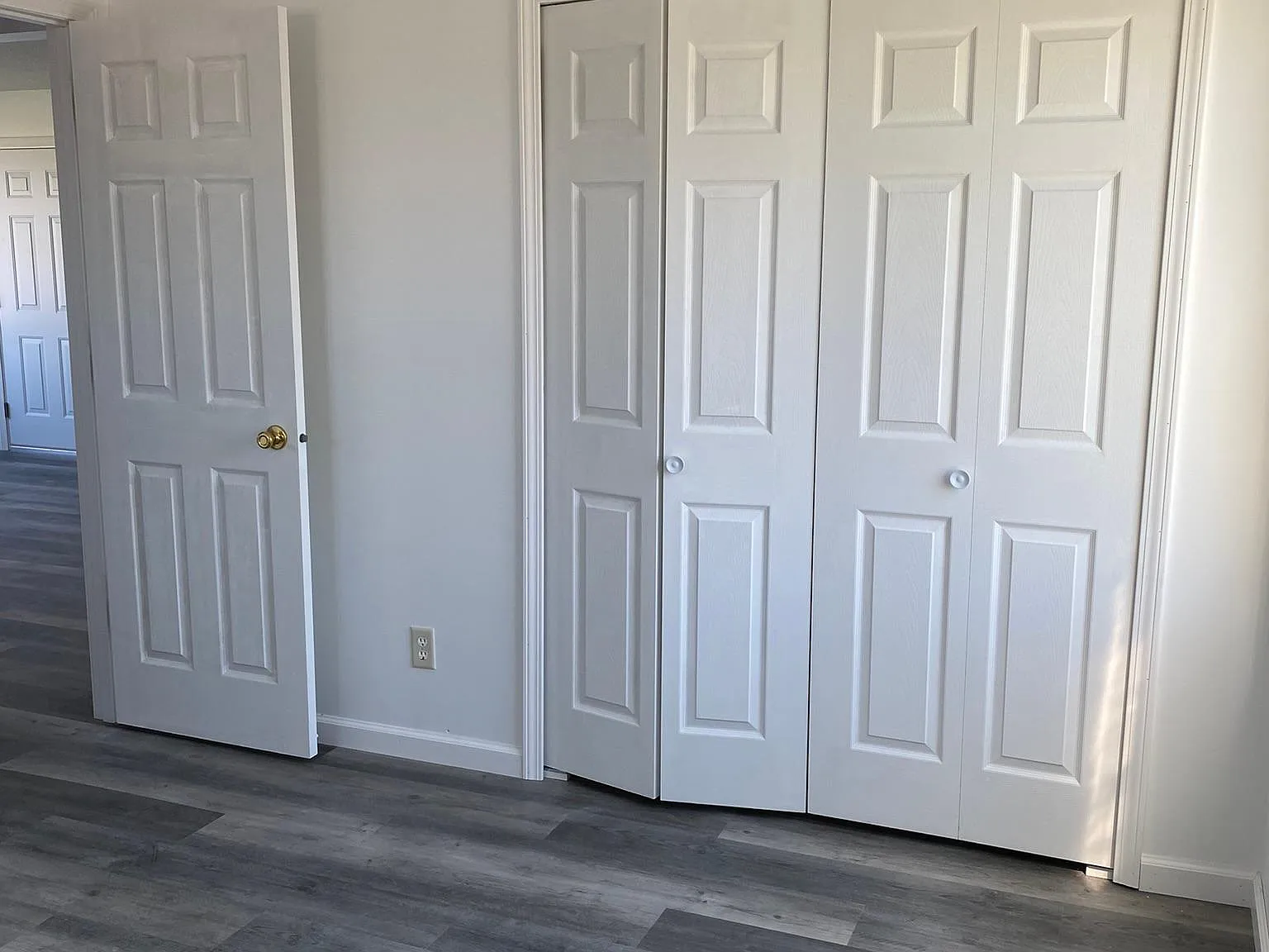 2120 Mississippi St N — Photo 3
