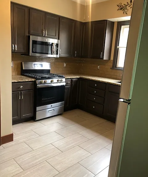 313 W South St — Photo 11