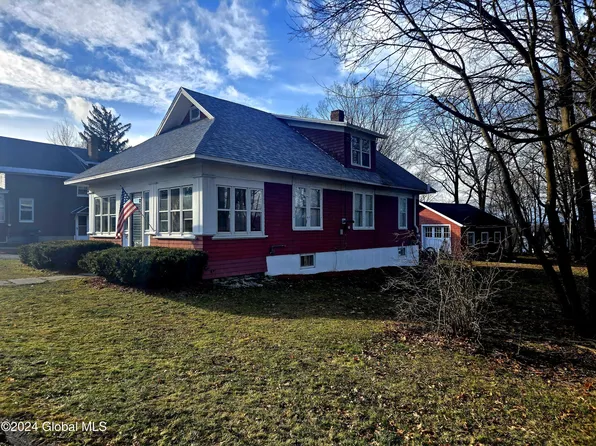 25 third ave Avenue, Canajoharie, NY 13317