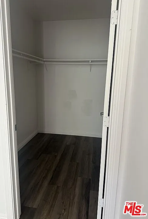 4 bed, 2.0 bath, 3024 sqft, $4,400 — Photo 4
