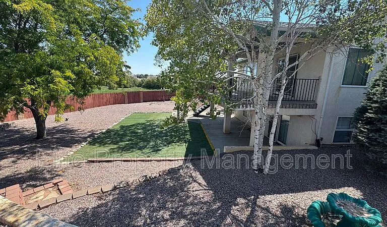 629 W Kenosha Dr — Photo 2