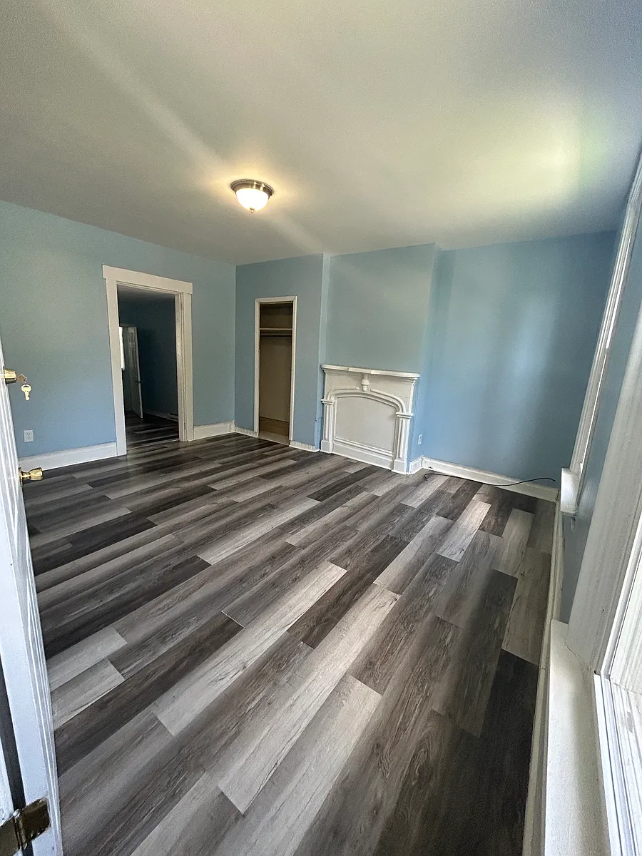 Building Photo - 430 S 11th St #1A