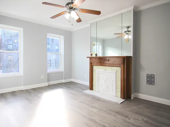 446 Bainbridge Street image 8 of 17