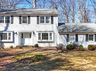 15 Old Chimney Rd, Randolph, NJ 07869