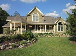 33242 Biddestone Ln, Farmington Hills, MI 48334