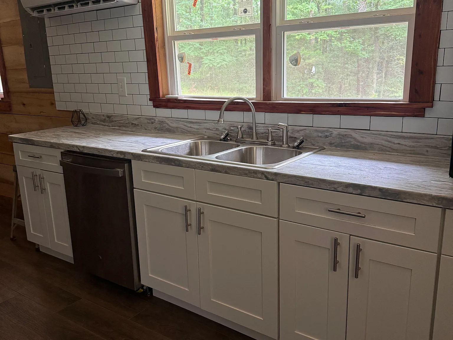 2 bed, 910 sqft, $1,100 — Photo 2
