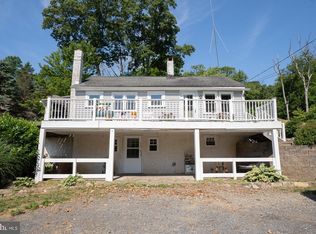 143 Groff Rd, Barto, PA 19505