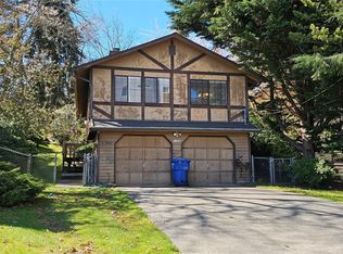 10903 Whitman Avenue N, Seattle, WA