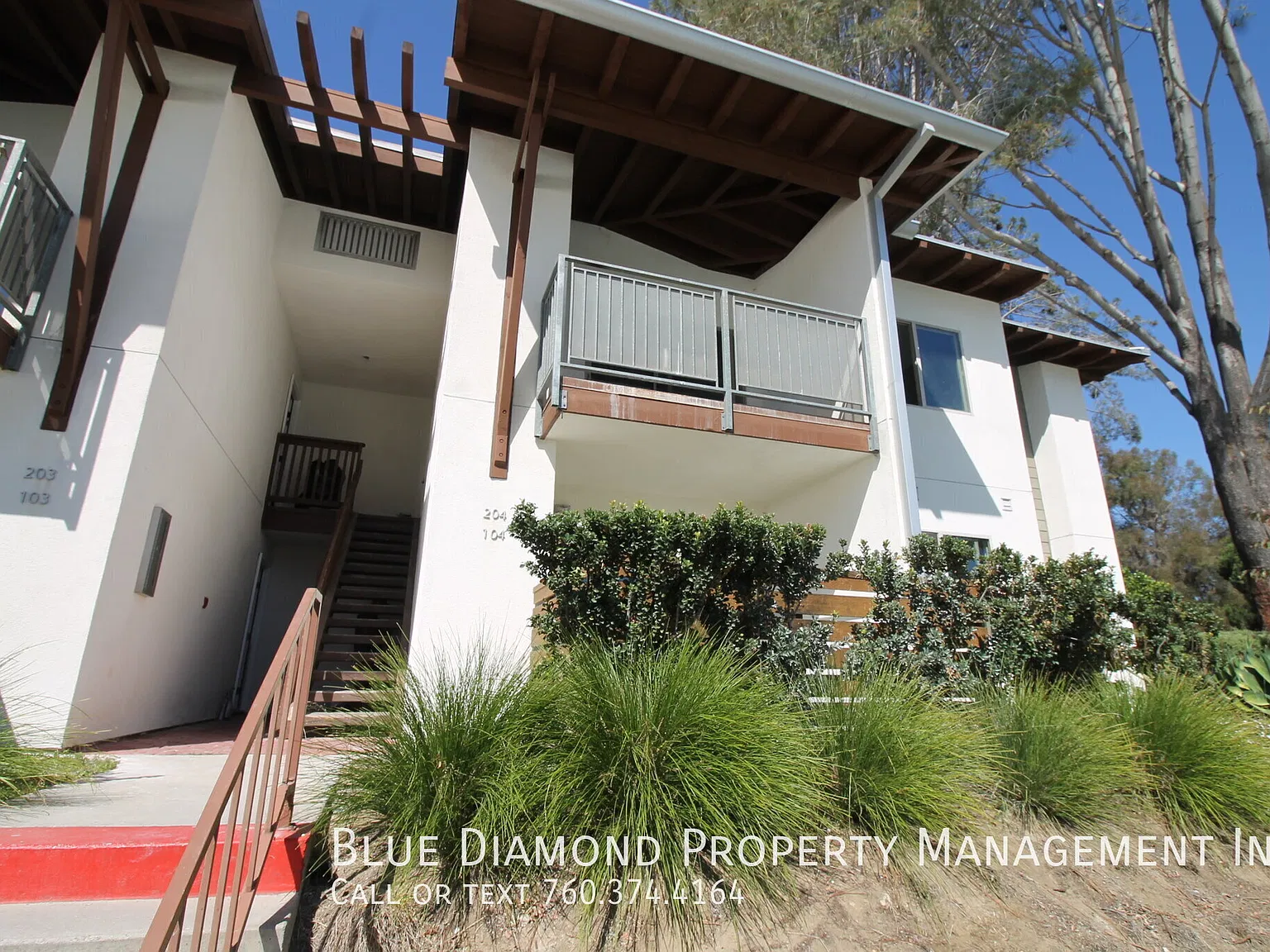 Upgraded 2 BR, 2 BA in Pacific Pines — Photo 2