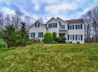 41 Wilkeshire Blvd, Randolph, NJ 07869