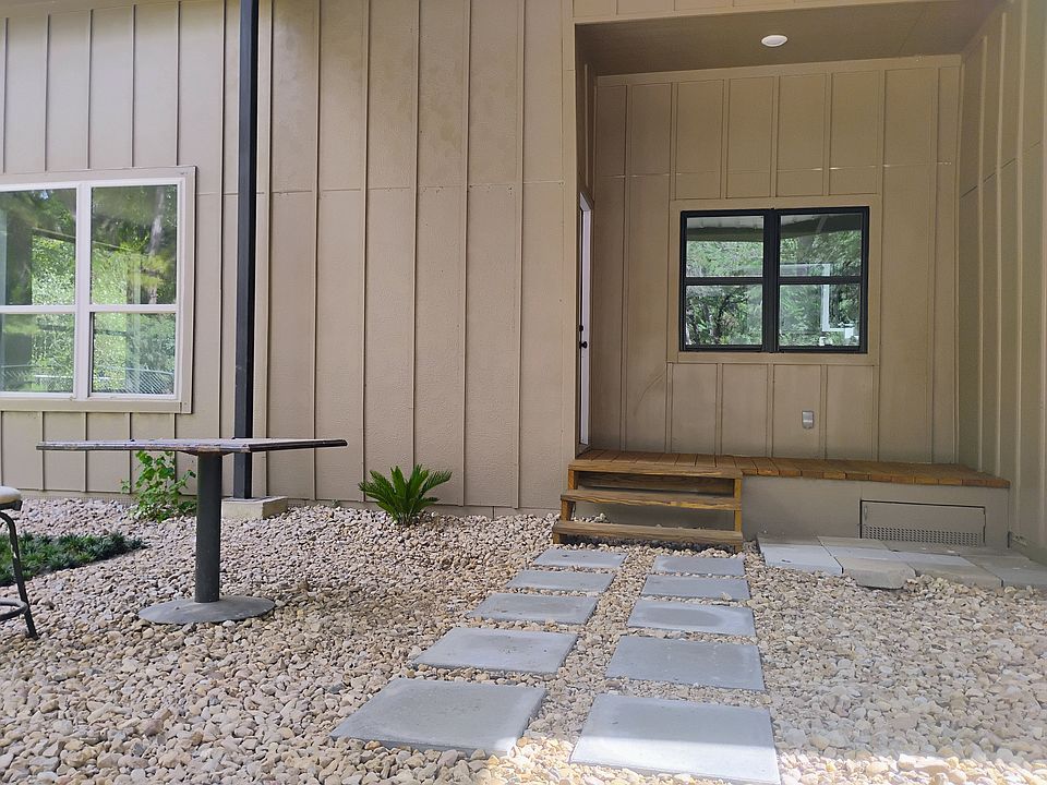 1st image of 13358 Lueders Ln