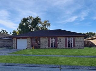 2416 W Pearl Dr, Marrero, LA 70072