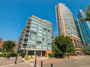 25 Hudson St APT 812, Jersey City, NJ 07302