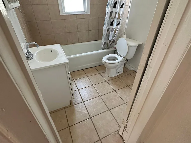 3821 Main St #2REAR — Photo 7