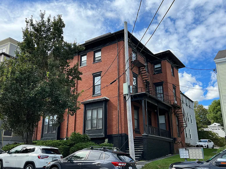 75 Danforth St #5 — Photo 4