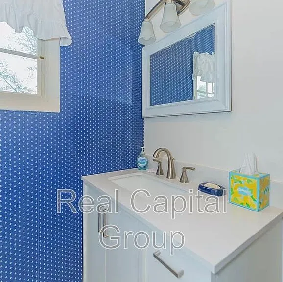 109 Locust Park — Photo 12