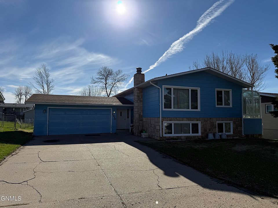 1st image of 1030 Blackstone Ln