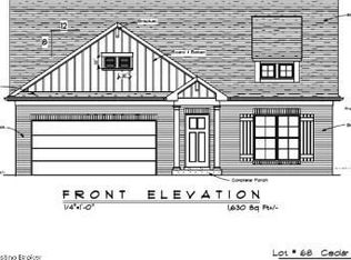 8227 Cedar Crest Ln, Louisville, KY 40291