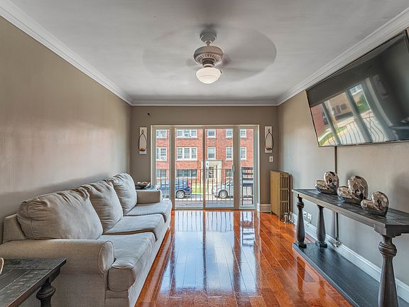 4th image of 6434 18th St #1C