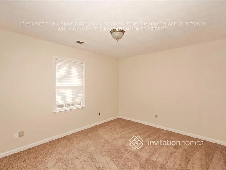 1480 Meadow Oak Dr — Photo 13