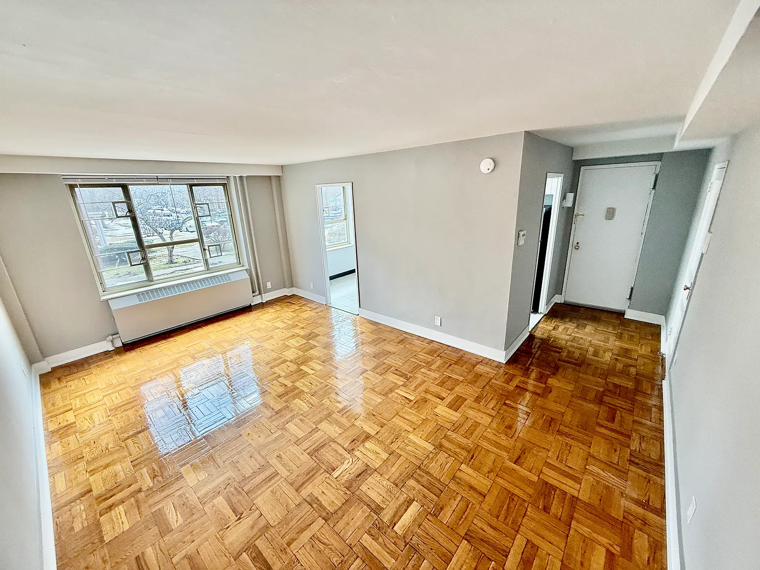 2 bed, 1000 sqft, $2,595 — Photo 3