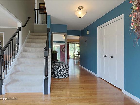 3rd image of 543 Danbury Dr
