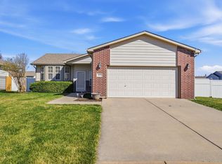 1551 N Thoroughbred Ct, Wichita, KS 67235