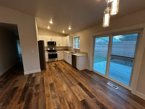 1360 N 2nd St #B, Payette, ID 83661