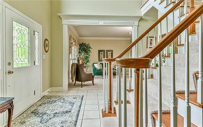 2nd image of 126 Greenbriar Dr