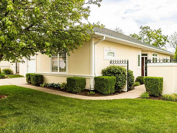 3rd image of 5624 Grande Cir