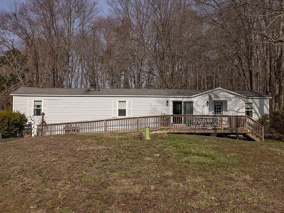 2nd image of 11 Kendell Ln