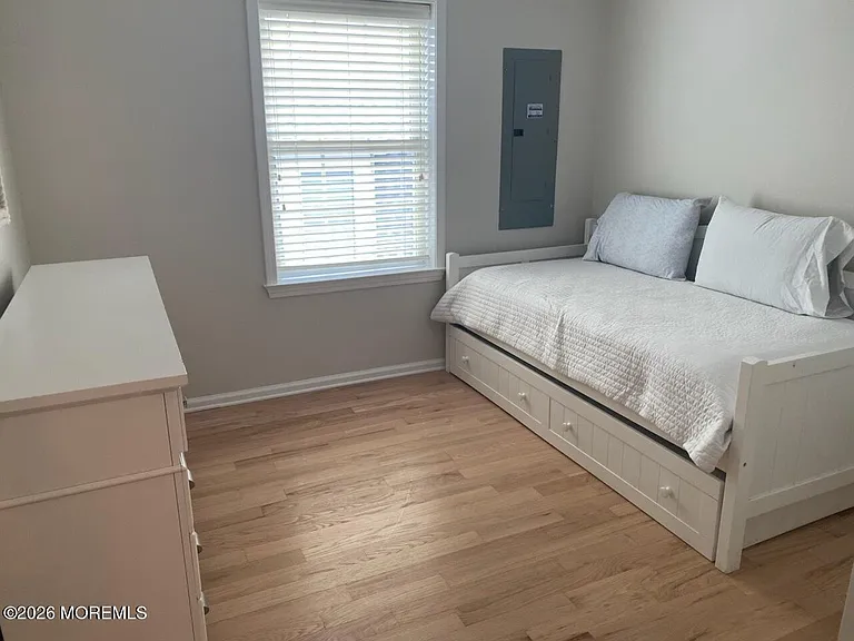 21 Jersey City Ave — Photo 20
