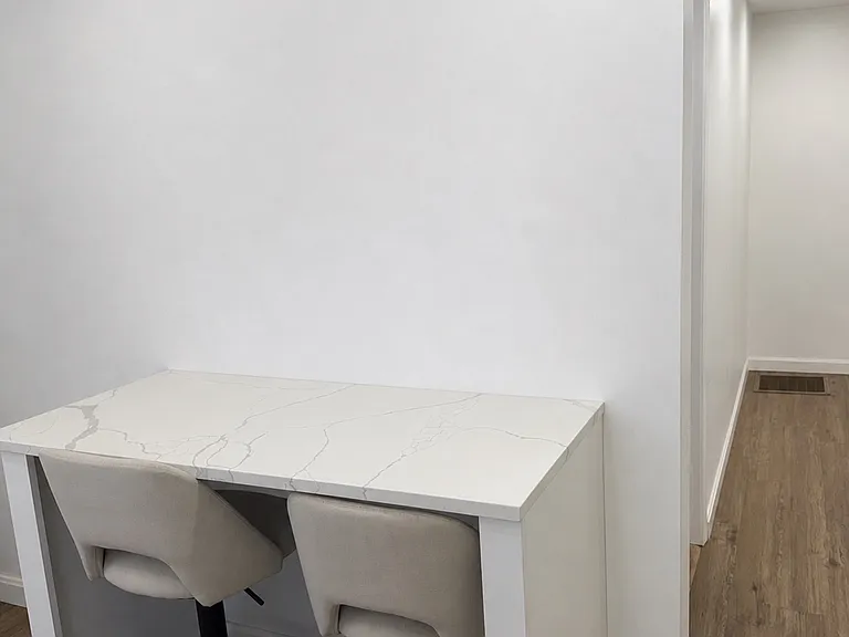 20 Derry St #1 — Photo 3