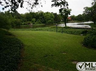 1938 Riverway Dr, Dallas, TX 75217