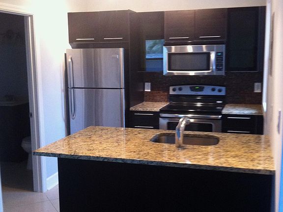 3rd image of 230 Wenonah Pl APT 2
