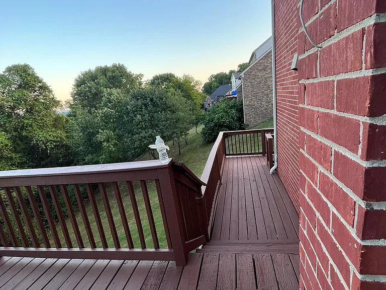 203 Riverbend Ln — Photo 10