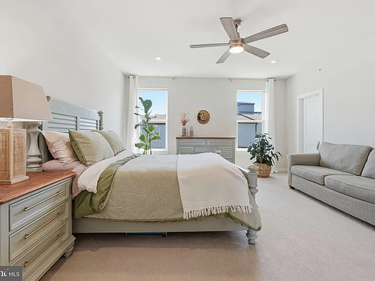 44617 Wolfhound Sq — Photo 14