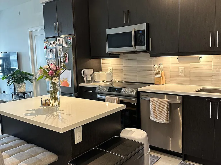 95 Oneida Cres #1008 — Photo 7