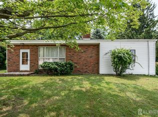 861 Centerton Rd, Mount Laurel, NJ 08054