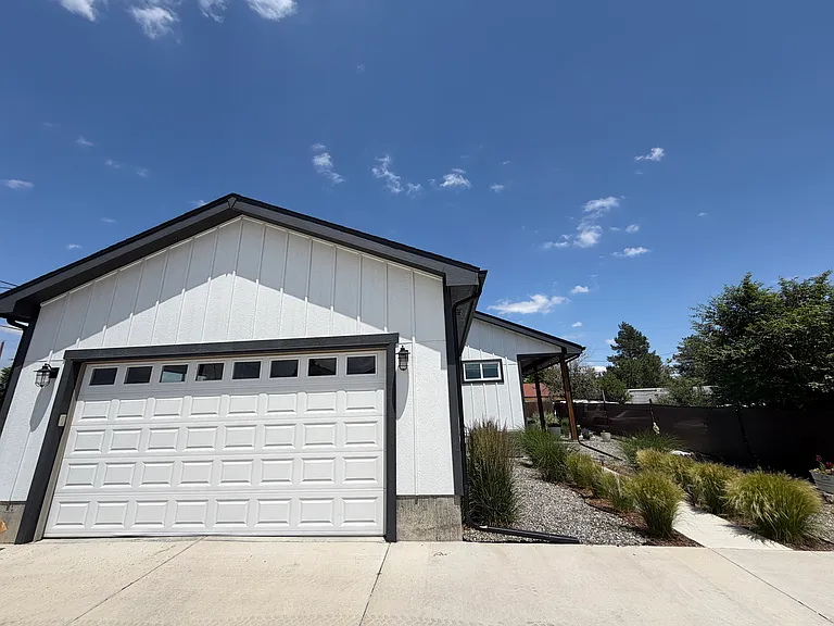 2527 W Wesley Ave — Photo 6