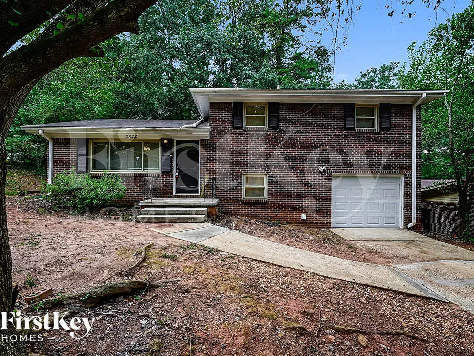2344 Tiffany Cir