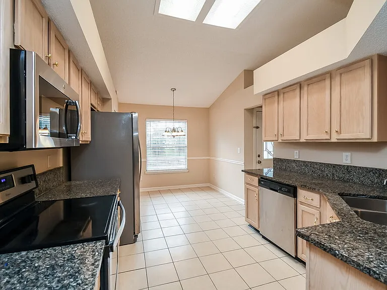 7835 Longhorn Cir E — Photo 7