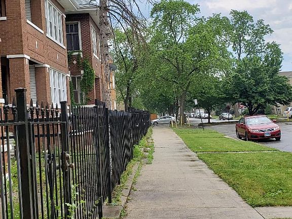 3rd image of 6745 S Campbell Ave