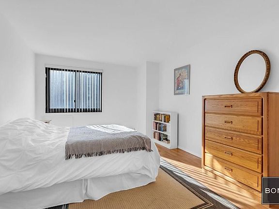 4th image of 80 Gold St #15E