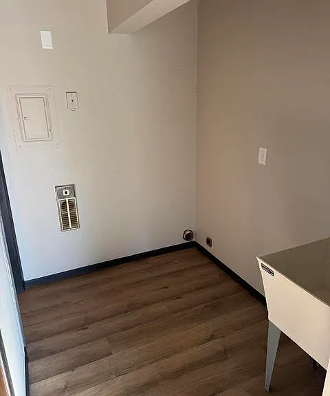N115W17103 Armada Dr — Photo 10