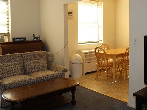 3rd image of 9 Greenridge Ave APT 6B