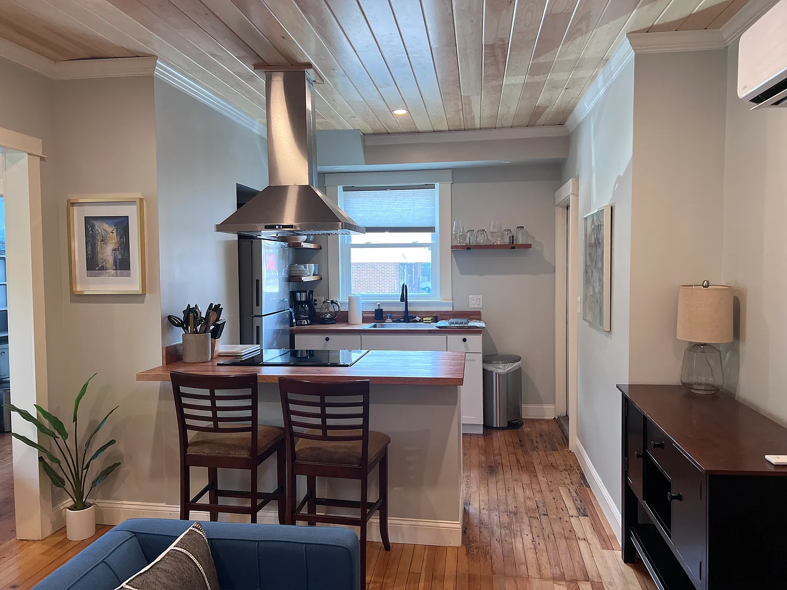 696 Congress St — Photo 3
