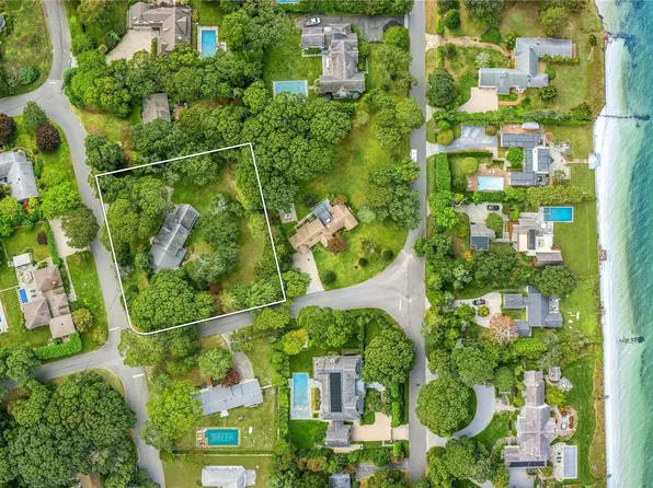 3 NW Oak Drive N, Sag Harbor, NY 11963