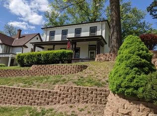 332 Lawton Ter, Council Bluffs, IA 51503
