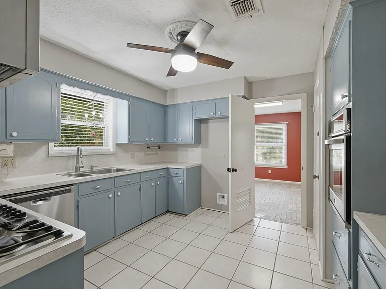 2607 Brom Bones Blvd — Photo 22